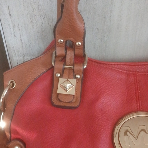 Michael Kors Red and Tan Shoulder Bag with Metallic Accents Double Handles - Picture 2 of 12